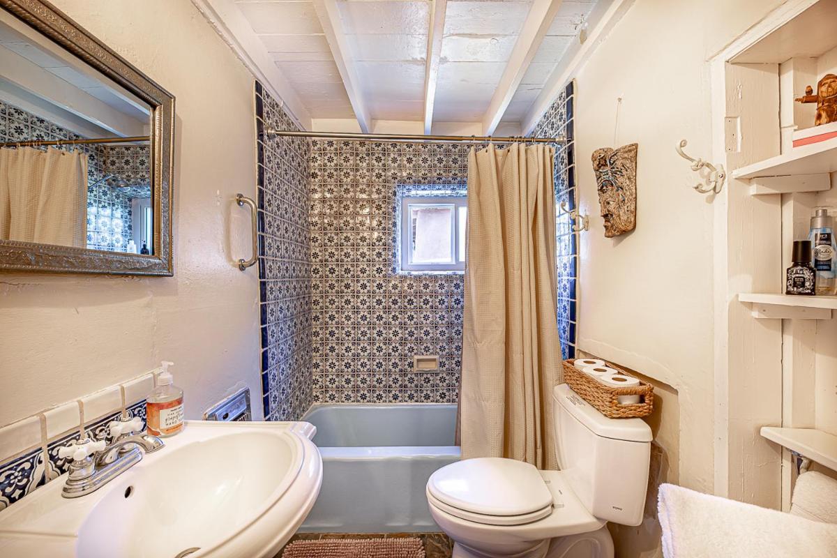 Pet Friendly Pinon Heaven Bed & Breakfast Canada de los Alamos Exterior photo